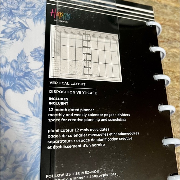 New Happy Brands 12-months 2024-2025 planner - Picture 4 of 8
